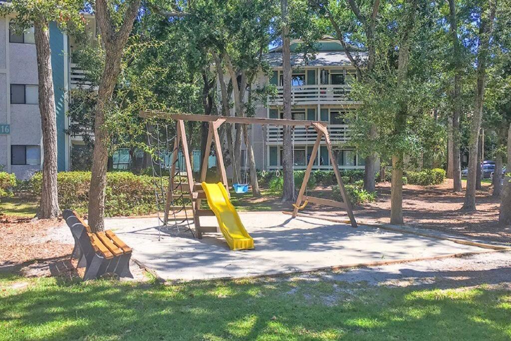Cute 2 Bedroom, 2 Bath Condo At Folly Field Beach Гілтон-Гед-Айленд Екстер'єр фото